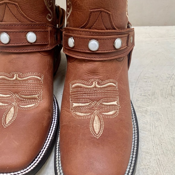 Boho cowboy boots.  Genuine leather - Picture 3 of 9